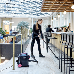 Nilfisk VP300 HEPA PINK NORDIC støvsuger KAMPAGNETILBUD